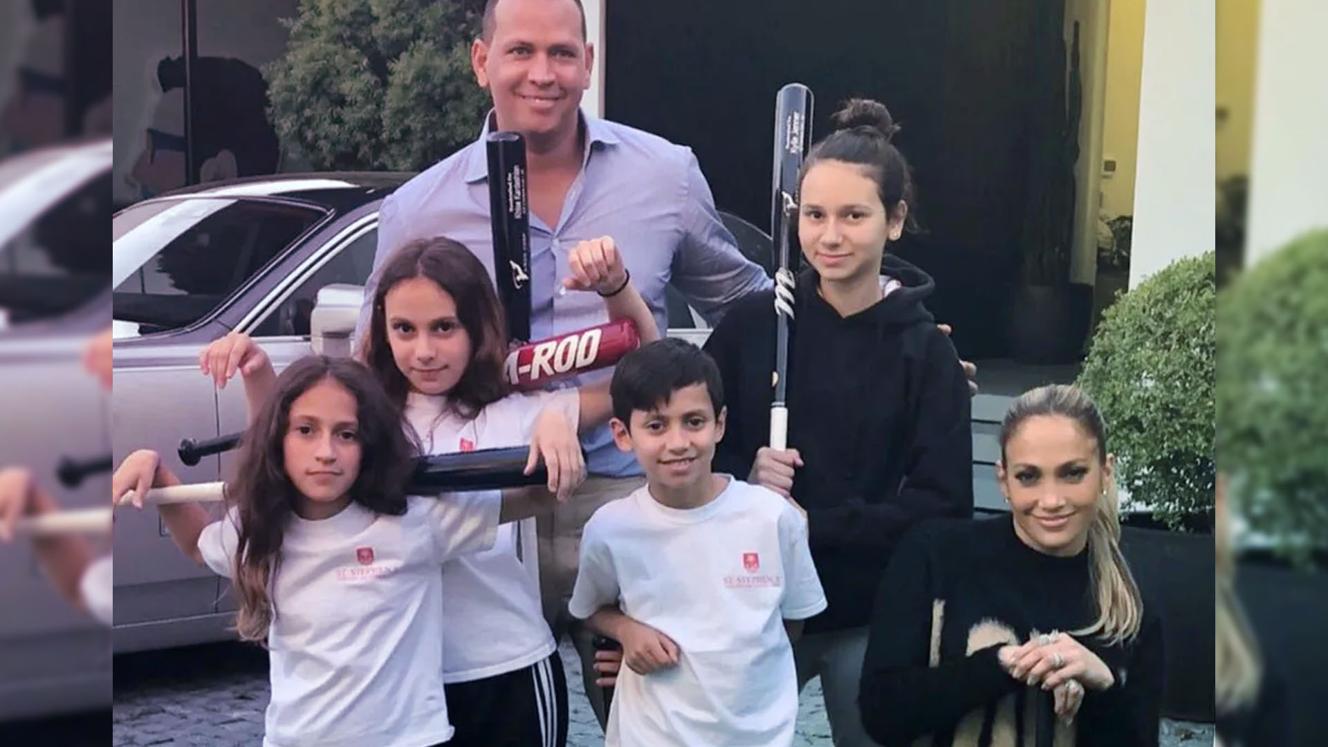 Jennifer Lopez Was Seen With Her Son And Daughter