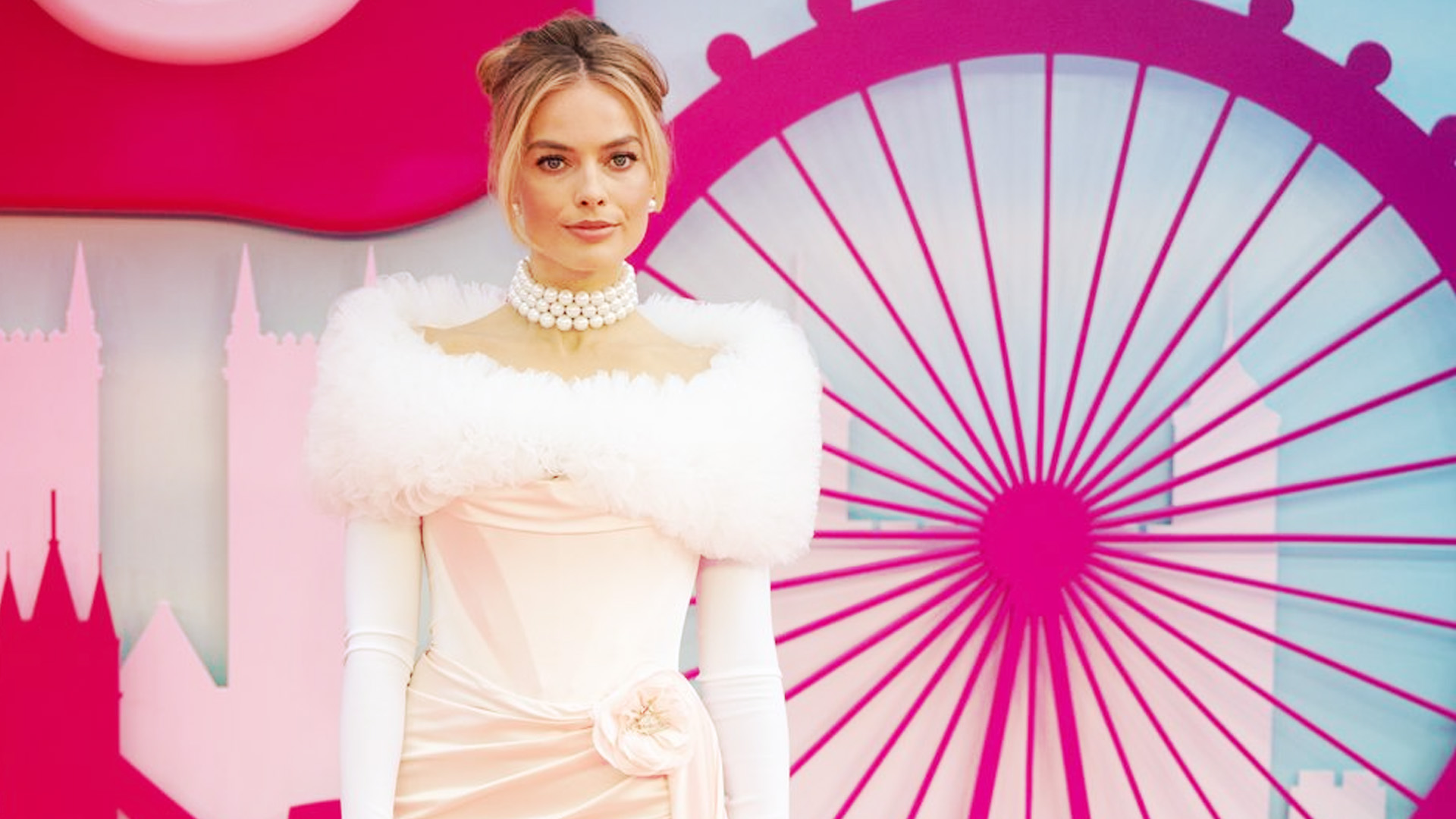 Margot Robbie Wore the Most Iconic Dress of Barbie Premiere!