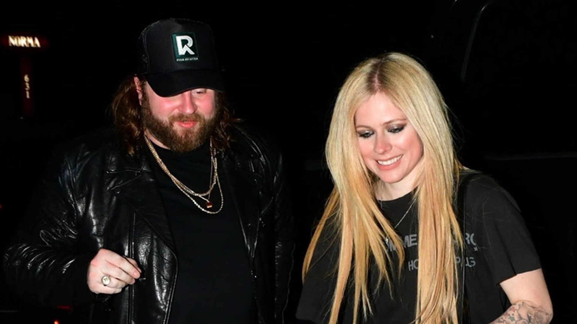 Avril Lavigne and Nate Smith Spotted on a Dinner Date!